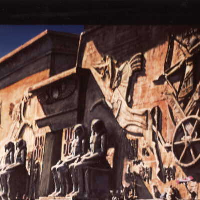 Colored picture of main set taken from left angle.