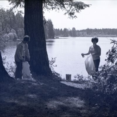 Olympia Junior Women's Litter Pick-Up, 1973: Frame 10