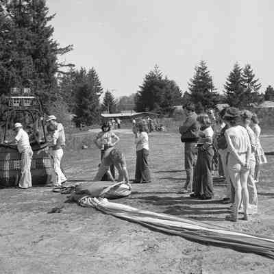 Unidentified people, Date unknown: Frame 39a