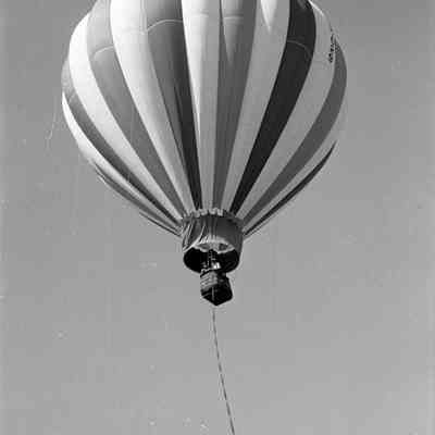 Hot air balloon, Date unknown: Frame 31a