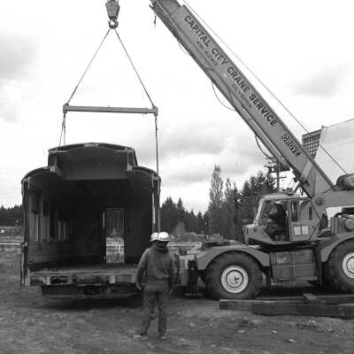 Capital City Crane Service: Frame 28