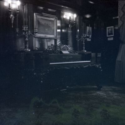 Interior room, 1976: Frame 36c
