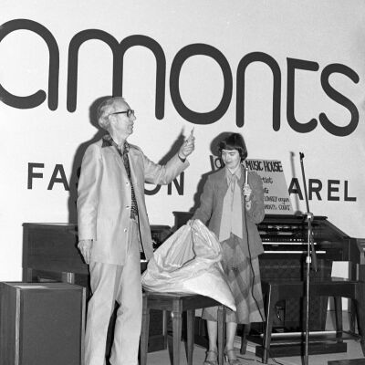 Prize drawing at Lamont's in the Capital Mall in Olympia, 1979: Frame 19