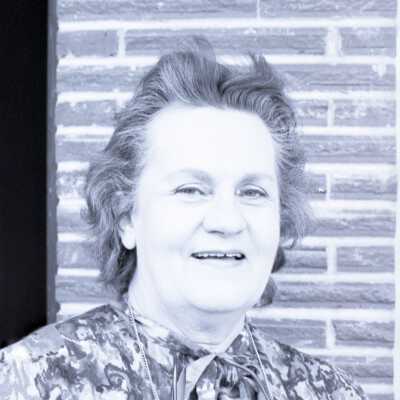 Elaine Spuker, 1975