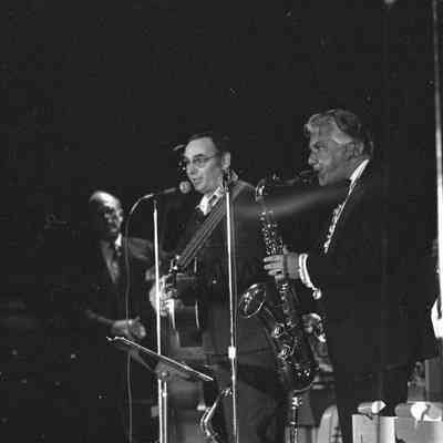 Johnny Lewis and Unidentified musicians, MAD Festival, Marcus Pavilion, St. Martin's University, 1976: Frame 4c