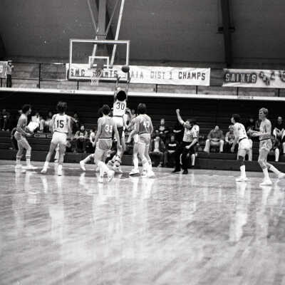 Saint Martin's vs. Lewis-Clark State College, Men's Basketball, 1981: Frame 15a