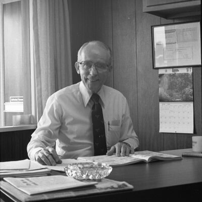 C. Don Thompson at Lacey Realty, 1980