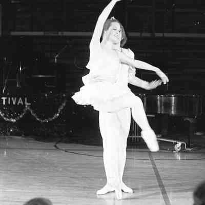 Unidentified dancers, MAD Festival, Marcus Pavilion, St. Martin's University, 1976: Frame 20c