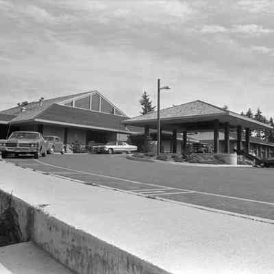 Evergreen Inn, August 22, 1973: Frame 13