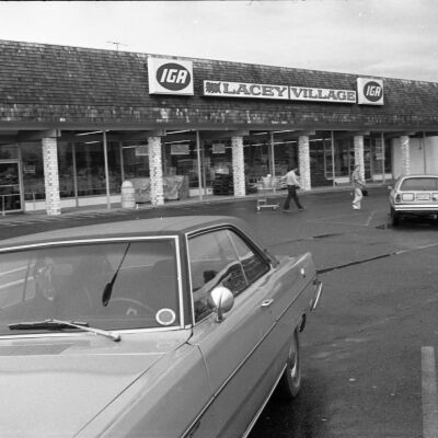 Lacey Village IGA, Date unknown: Frame 40