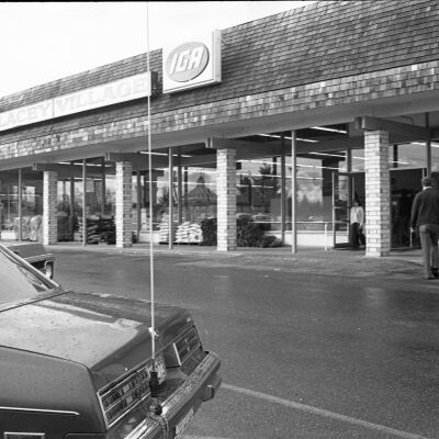 Lacey Village IGA, Date unknown: Frame 42