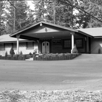 Real Estate, April 2, 1979: Frame 7