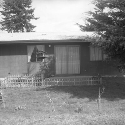 Real Estate, April 2, 1979: Frame 15