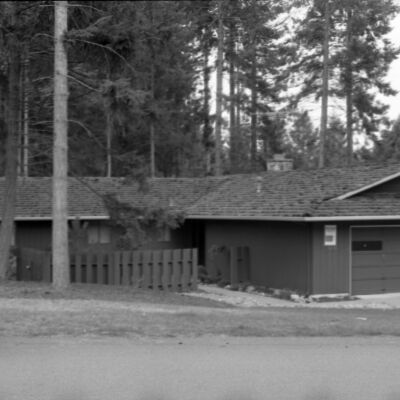 Real Estate, April 2, 1979: Frame 5