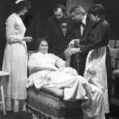 Unidentified actors, Olympia Little Theatre, Date unknown: Frame 31d