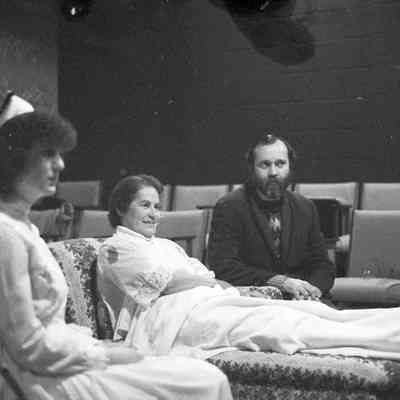 Unidentified actors, Olympia Little Theatre, Date unknown: Frame 36d