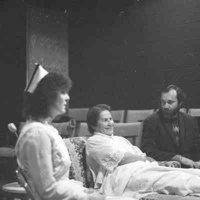 Unidentified actors, Olympia Little Theatre, Date unknown: Frame 37d