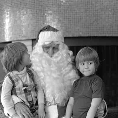 Unidentified children and Santa, Panorama City, November 26, 1975: Frame 17
