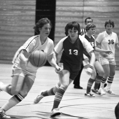 Timberline v. Hoquiam, Timberline High School gym, 1976: Frame 24d