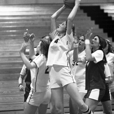 Timberline v. Hoquiam, Timberline High School gym, 1976: Frame 26d