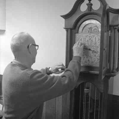 Verner Carlson, Panorama Art Show, May 2, 1973: Frame 17c