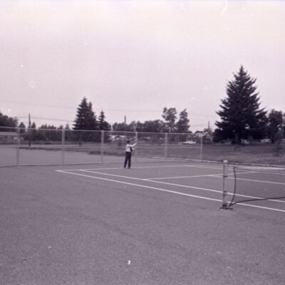 Tennis, 1975: Frame 9