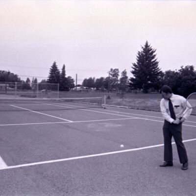 Tennis, 1975: Frame 10