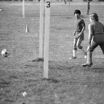 Soccer game, 1978: Frame 8b