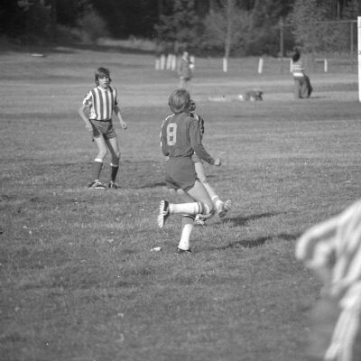 Soccer game, 1978: Frame 10b