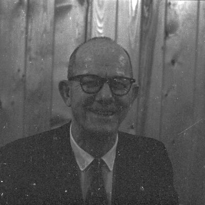 Mayor Albert Van Andel, Date unknown: Frame 9a