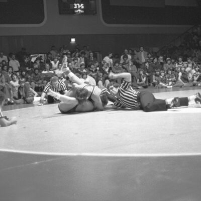 Championship wrestling match, 1977: Frame 4