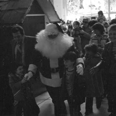 Santa at South Sound Center