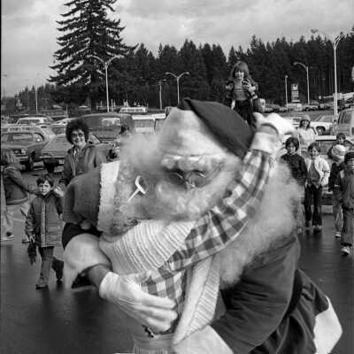 Santa at South Sound Center.: Frame 28