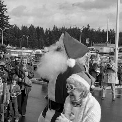 Santa at South Sound Center.: Frame 29
