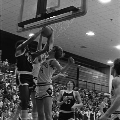 Timberline High School v. Capital High School basketball game, 1979: Frame 8