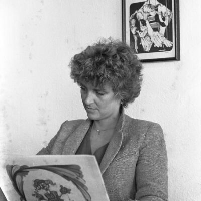 Elaine Perkins CH 5 TV Sportscaster, unknown date: Frame 12