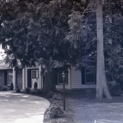 Homes of the year, 1975: Frame 9b