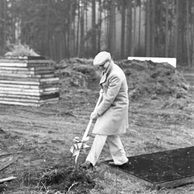 Lacey Bank Planning and Groundbreaking, 1979: Frame 16