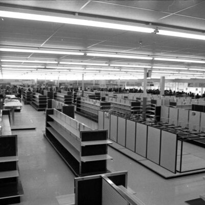 K-Mart, 1978: Frame 33a