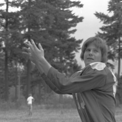 Unidentified football player, Date unknown: Frame 37