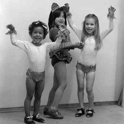 Unidentified girls, Date unknown: Frame 24