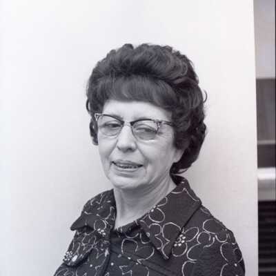 Agnes Kenmir, 1975: Frame 7