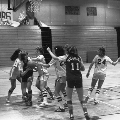 Timberline v. Hoquiam, Timberline High School gym, 1976: Frame 38d