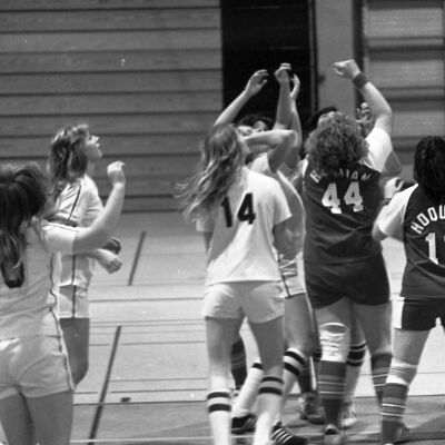 Timberline v. Hoquiam, Timberline High School gym, 1976: Frame 31d