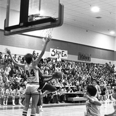 Timberline High School v. Capital High School basketball game, 1979: Frame 18.