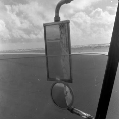 General scenes, Date unknown: Frame 16