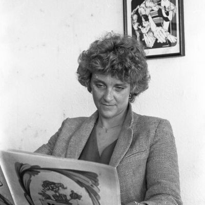 Elaine Perkins CH 5 TV Sportscaster, unknown date: Frame 14