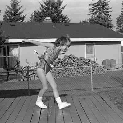 Angie Darling, 1975: Frame 7