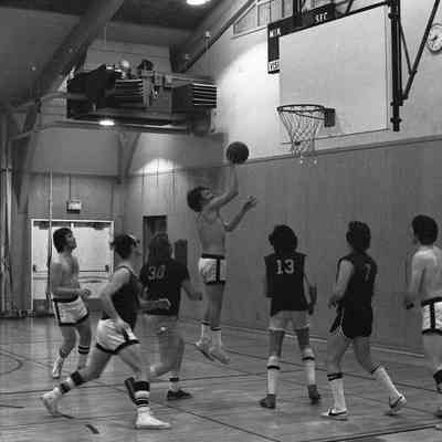Mens' basketball game, January 26, 1977: Frame 34d