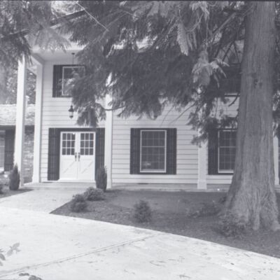 Homes of the year, 1975: Frame 17c
